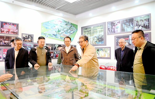 盛京品牌聯盟企業家走進營口卷煙廠 